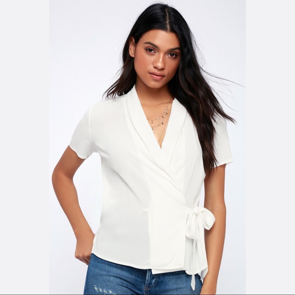 SILAS OFF-WHITE SHORT SLEEVE WRAP TOP